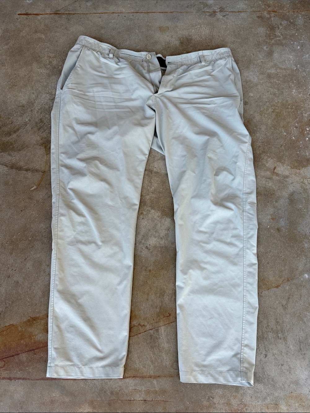 Under Armour Men's Light khaki Chino Pants